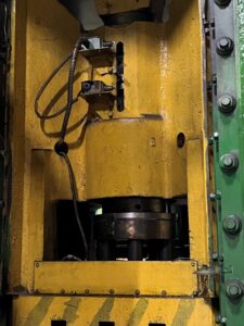 トリミングプレス KarpatPressMash KB2534B - 250 トン (写真 5)