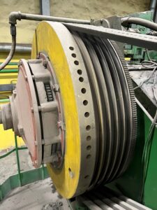 トリミングプレス KarpatPressMash KB2534B - 250 トン (写真 8)