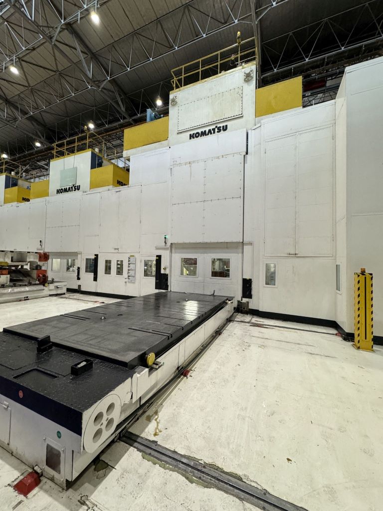 プレス機 Komatsu 2100 - 2100 トン