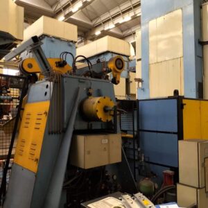 プレス機 Schuler 4E2Sqb 500/3/0,85 - 500 トン (写真 8)