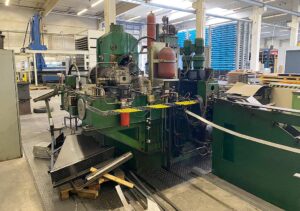 ナックルジョイントプレス Grabener GKS 600 - 600 トン (写真 3)