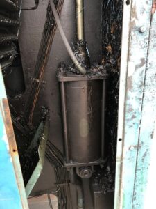 ナックルジョイントプレス Smeral LLR 1000 - 1000 トン (写真 12)