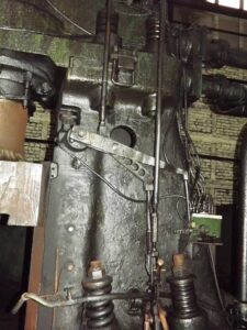 鍛造ハンマー Huta Zygmunt MPM 3000 - 3.5 トン (写真 4)