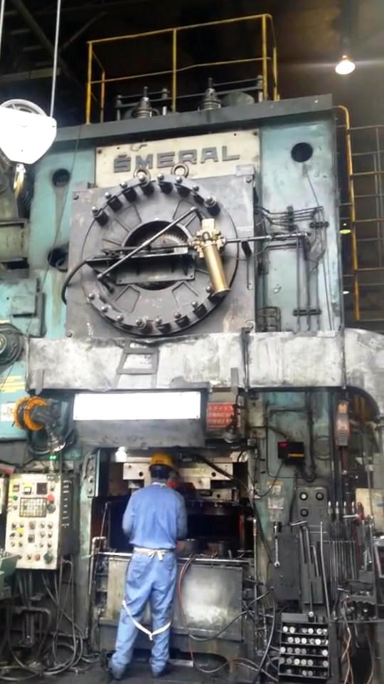 熱間鍛造プレス Smeral LMZ 2500 - 2500 トン