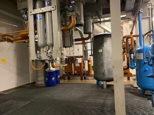 プレス機 Muller Weingarten VK 800 - 800 トン (写真 4)