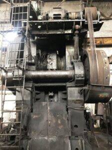 熱間鍛造プレス TMP Voronezh K8544 - 2500 トン (写真 1)