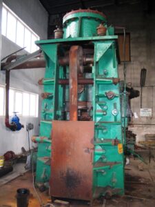 カウンターブロー鍛造ハンマー Beche DG10H - 10 トン (写真 2)