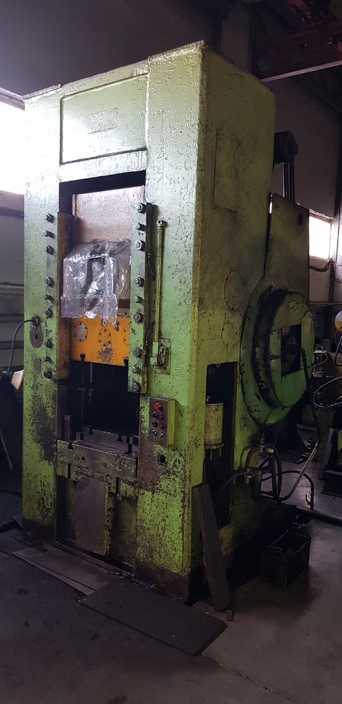 ナックルジョイントプレス Barnaul K8340 - 1000 トン