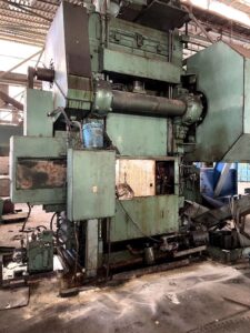 熱間鍛造プレス Waterbury Farrel 300 CR - 300 トン (写真 3)