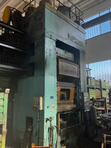 ナックルジョイントプレス TMP Voronezh KB8044 - 2500 トン ID: 76335