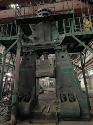 鍛造ハンマー NKMZ Kramatorsk M2152 - 16 トン (写真 4)