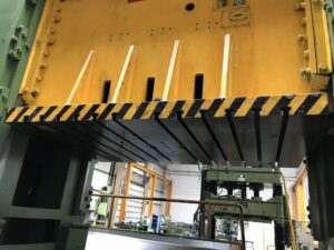 プレス機 Rovetta S2-400-2130-1370 - 400 トン (写真 5)