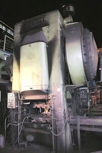 熱間鍛造プレス Massey 1800 - 1800 トン (写真 2)