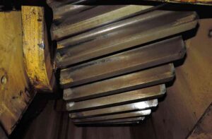 冷間押出プレス Barnaul K8240 - 1000 トン (写真 7)