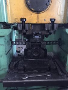 ナックルジョイントプレス Barnaul KB8336 - 400 トン (写真 2)