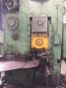 ナックルジョイントプレス Barnaul KB8336 - 400 トン (写真 3)