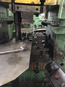 ナックルジョイントプレス Barnaul KB8336 - 400 トン (写真 4)