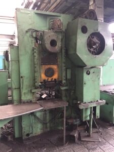 ナックルジョイントプレス Barnaul KB8336 - 400 トン ID: 75751