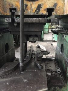 ナックルジョイントプレス Barnaul KB8336 - 400 トン (写真 6)