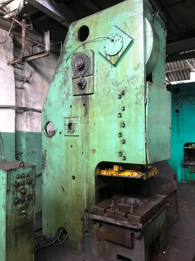 C型プレス Barnaul K2132 - 160 トン