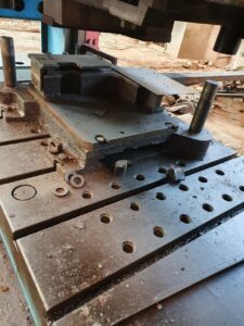 プレス機 TMP Voronezh KB3537 - 500 トン (写真 4)