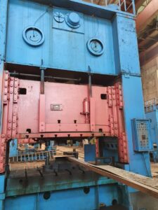 プレス機 TMP Voronezh KB3537 - 500 トン (写真 9)