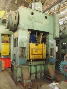 トリミングプレス TMP Voronezh KA9033 - 200 トン ID: S87705