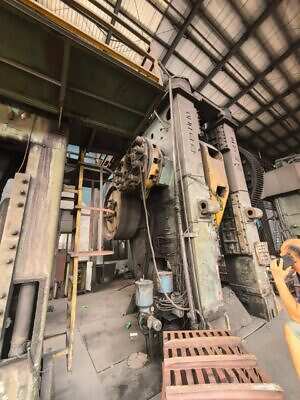 熱間鍛造プレス TMP Voronezh K8544 - 2500 トン (写真 1)