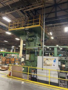 ねじプレス Gamei PHG-1200/1500 - 1500 トン (写真 3)