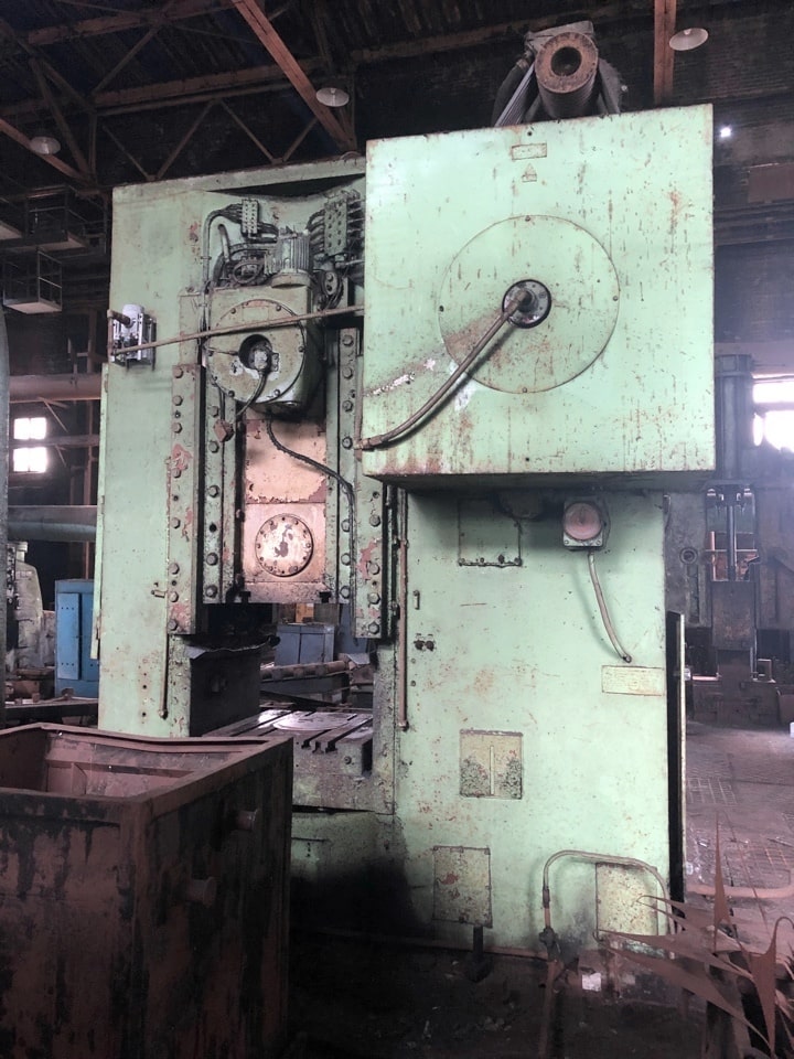 ナックルジョイントプレス Barnaul KB8340 - 1000 トン