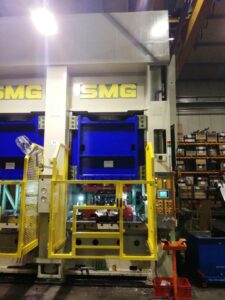 油圧プレス SMG DS315 - 400 トン (写真 7)