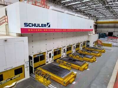 スタンピングライン Schuler G1 5P/7300 - 7300 トン (写真 5)