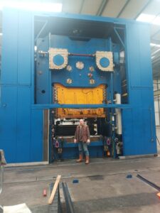 プレス機 Schuler PMK 2-1500 - 1500 トン ID: 75496