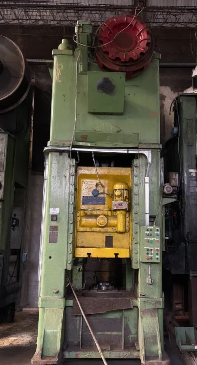 トリミングプレス TMP Voronezh K2535 - 315 トン