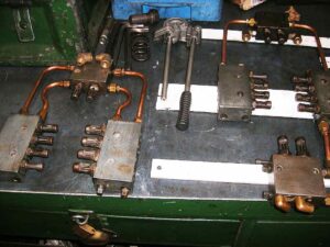 トリミングプレス Wilkins & Mitchell T48-S4-12 - 1000 トン (写真 5)