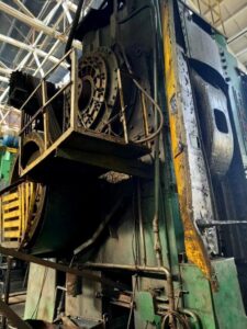 熱間鍛造プレス Kramatorsk NKMZ K8546 / PKKSH 4000 - 4000 トン (写真 2)