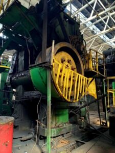 熱間鍛造プレス Kramatorsk NKMZ K8546 / PKKSH 4000 - 4000 トン (写真 4)