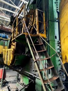 熱間鍛造プレス Kramatorsk NKMZ K8546 / PKKSH 4000 - 4000 トン (写真 6)