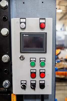 ナックルジョイントプレス Barnaul KB8336 - 400 トン (写真 8)