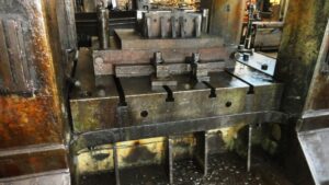 トリミングプレス TMP Voronezh K9540 - 1000 トン (写真 11)