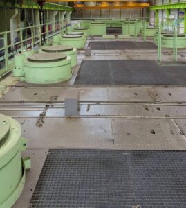 プレスライン Muller Weingarten G1 6P/7300 - 7300 トン (写真 15)