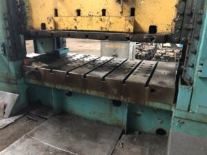 プレス機 TMP Voronezh KB3537 - 500 トン (写真 8)