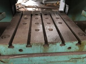 トリミングプレス TMP Voronezh KA2534 - 250 トン (写真 2)