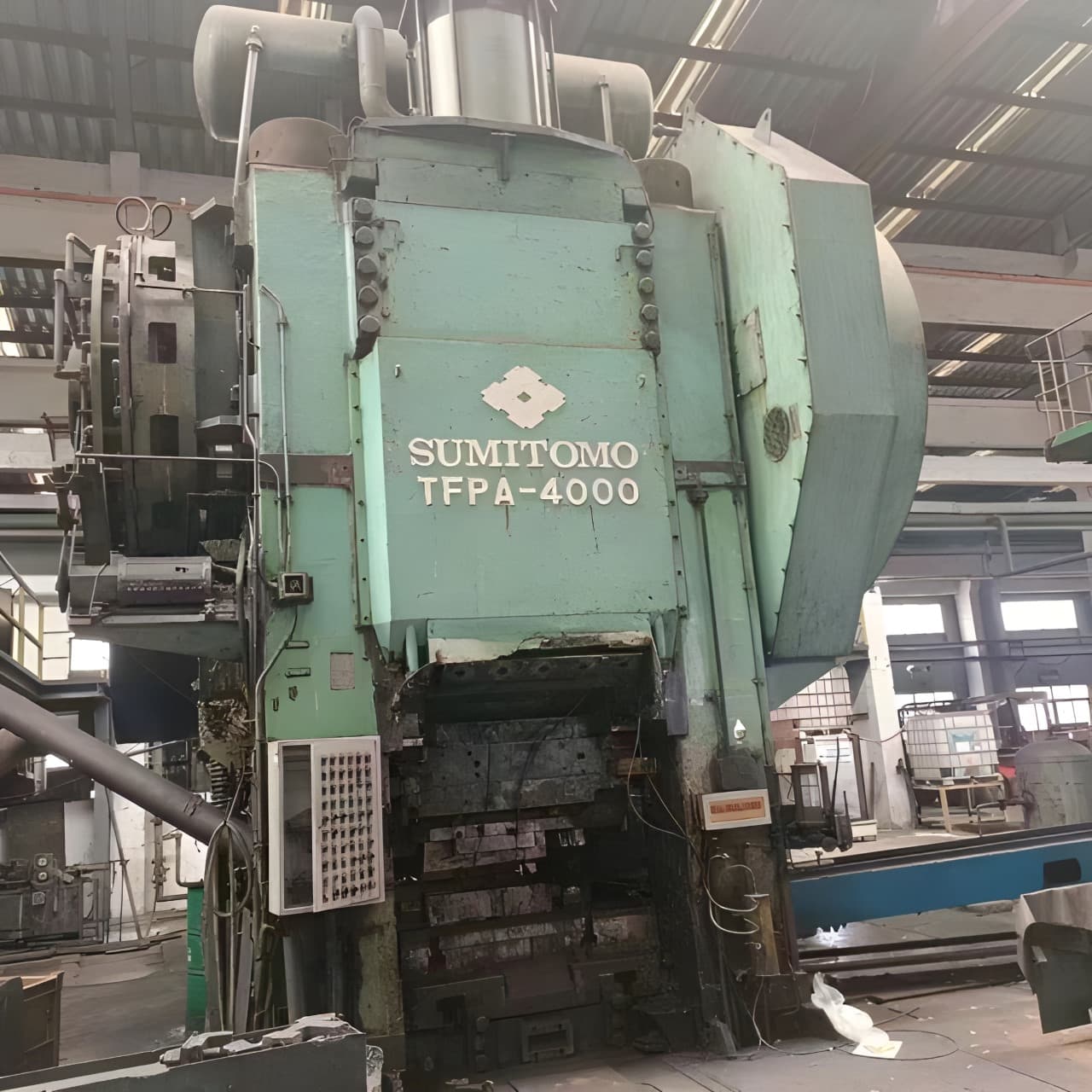 熱間鍛造プレス Sumitomo TFPA-4000 - 4000 トン