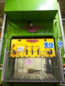 クランクプレス Wilkins & Mitchell E84-4-12 - 250 トン (写真 3)