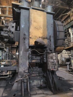 熱間鍛造プレス TMP Voronezh KB8042 - 1600 トン (写真 1)