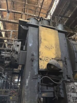 熱間鍛造プレス TMP Voronezh KB8042 - 1600 トン (写真 2)