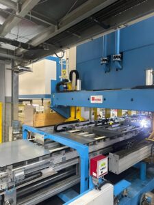 プレス機 Mossini PDM-4B-LD-2000 - 2000 トン (写真 8)