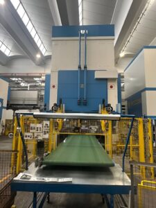 プレス機 Mossini PDM-4B-LD-2000 - 2000 トン (写真 10)