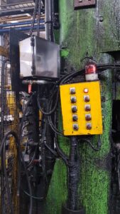 熱間鍛造プレス Lamberton 2000T - 2000 トン (写真 1)